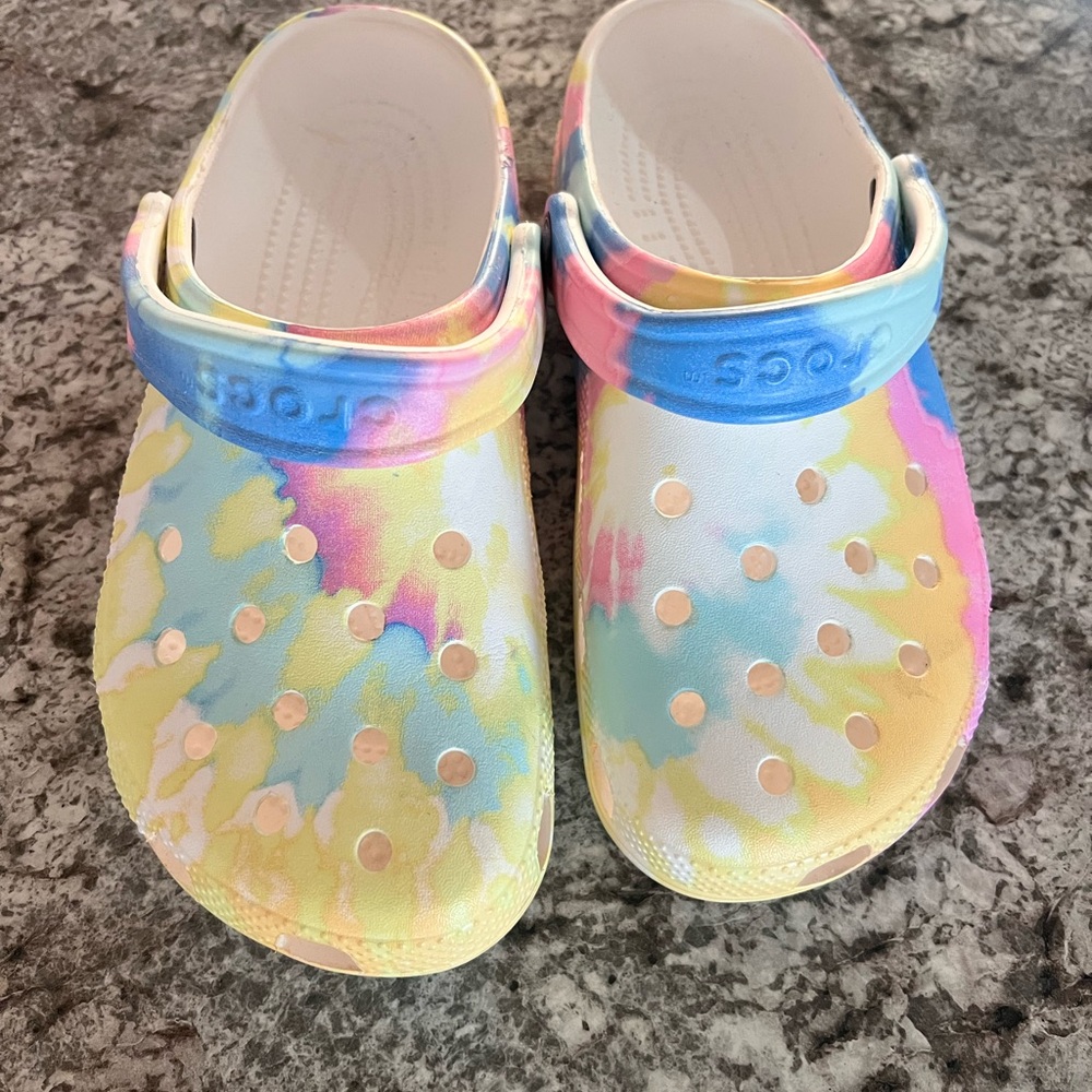 Tye Dye Crocs - Picture 2 of 7